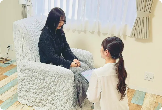 2人のスタッフの写真